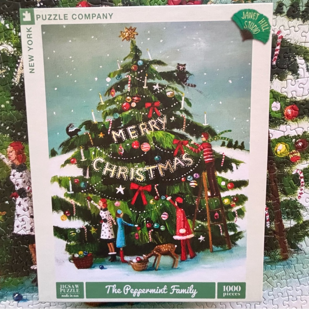 New York Puzzle Company 'The Peppermint Family' 1000-Piece Puzzle